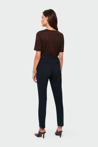 Klasyczne spodnie w kratę