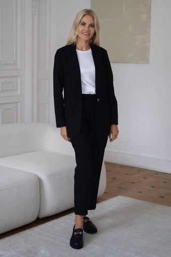 Klasyczne, czarne cygaretki Klasyczne, czarne cygaretki