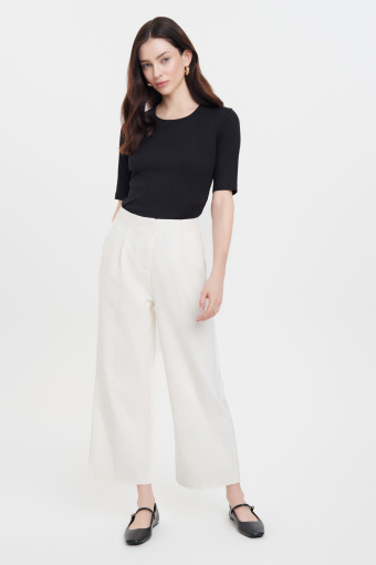 Białe spodnie culottes