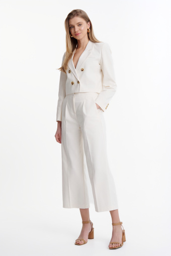 Białe spodnie culottes