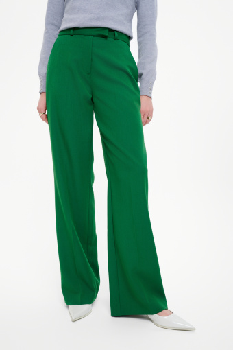 Zielone spodnie z szeroka nogawką Zielone spodnie z szeroka nogawką