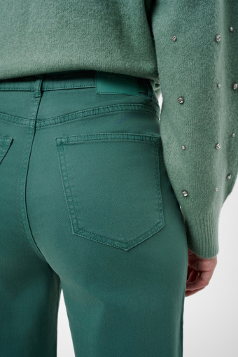 Zielone jeansowe spodnie