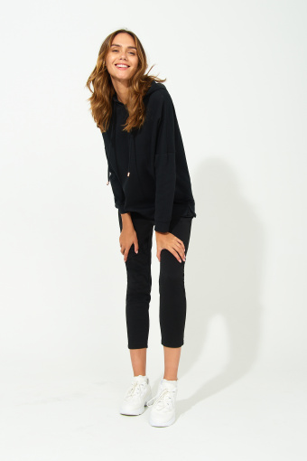 Dresowe spodnie z dodatkiem włókien ekologicznych, czarne