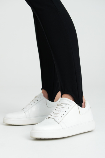 Komfortowe legginsy z zapiętkiem, czarne