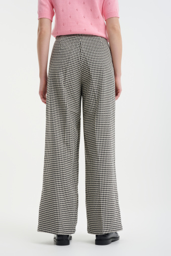 Czarno-białe spodnie w pepitkę Czarno-białe spodnie w pepitkę