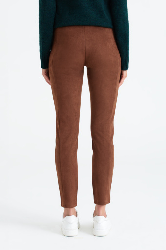 Dopasowane, zamszowe spodnie, brąz