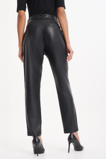 Klasyczne, powlekane spodnie