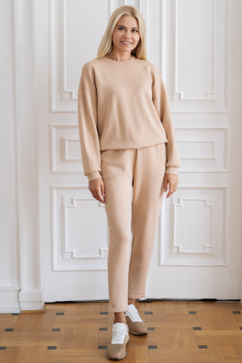 Luźne, karmelowe dresy