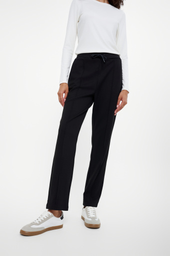 Czarne dresowe spodnie basic