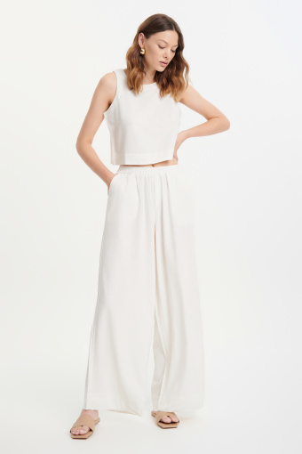 Lniane spodnie w kremowym kolorze