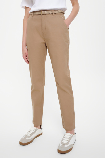 Klasyczne spodnie w beżowym kolorze Klasyczne spodnie w beżowym kolorze