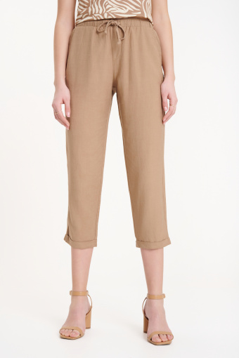Lniane spodnie 7/8 w kolorze coffee  Lniane spodnie 7/8 w kolorze coffee