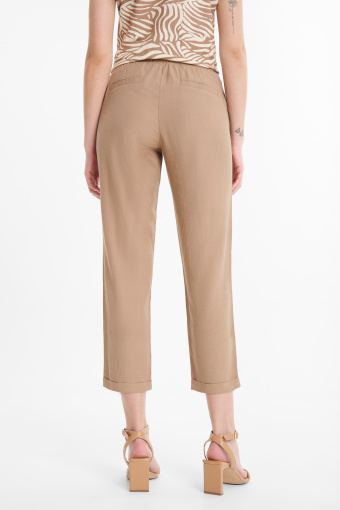 Lniane spodnie 7/8 w kolorze coffee  Lniane spodnie 7/8 w kolorze coffee