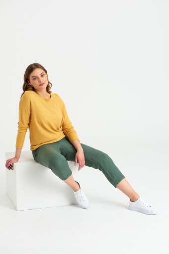 Lniane spodnie z gumką w pasie, kolor khaki