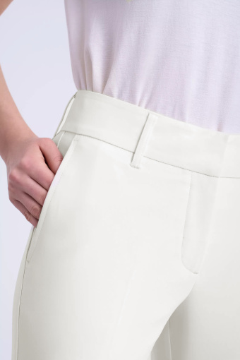 Eleganckie spodnie w kant, kolor ecru