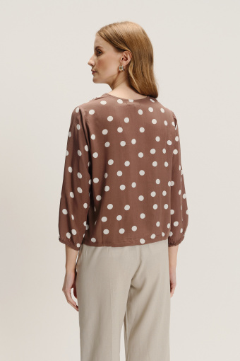 Stylowa bluzka z rękawem 3/4 i nadrukiem w groszki