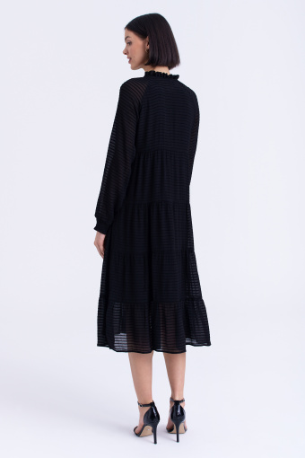 Czarna sukienka w kształcie litery A Czarna sukienka w kształcie litery A