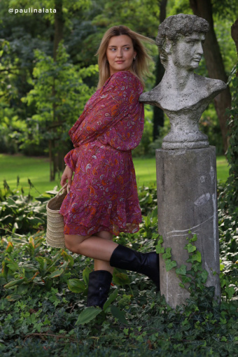 Sukienka z nadrukiem typu paisley