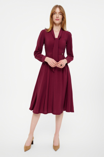 Elegancka bordowa sukienka midi Elegancka bordowa sukienka midi
