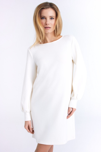 Kremowa sukienka w sportowym stylu Kremowa sukienka w sportowym stylu