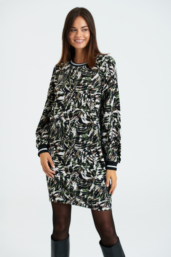 Luźna sukienka z zielono-czarnym printem i ozdobnymi lamówkami