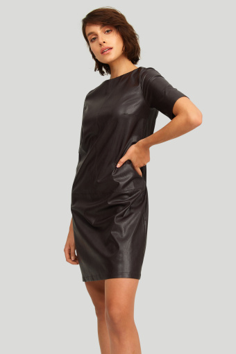 Luźna sukienka z ekologicznej skóry, brązowa