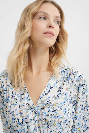 Sukienka maxi z malowniczym wzorem