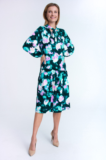 Sukienka z obniżonym stanem