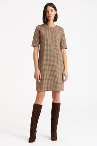 Prosta sukienka w kratkę, beżowa Prosta sukienka w kratkę, beżowa