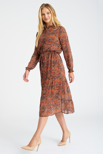 Długa sukienka w stylu boho, pomarańczowy nadruk typu paisley