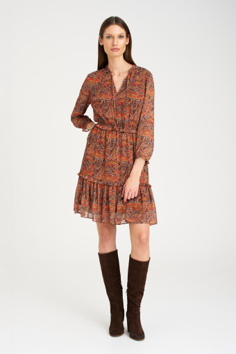 Krótka sukienka z falbanami, nadruk paisley