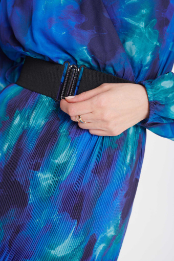 Żorżetowa sukienka z plisowaniem