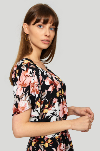 Elegancka sukienka z nadrukiem