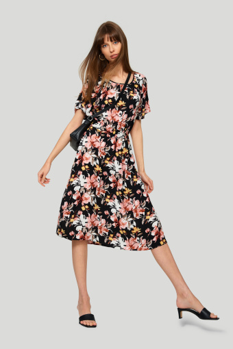 Elegancka sukienka z nadrukiem