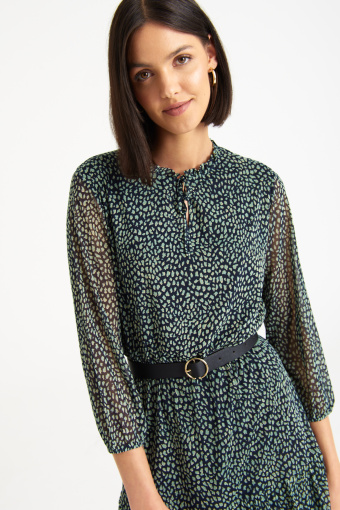 Czarno-zielona sukienka z rękawem 3/4, zwierzęcy print