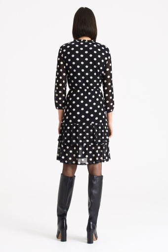 Krótka, czarna sukienka z falbanami, nadruk w kropki
