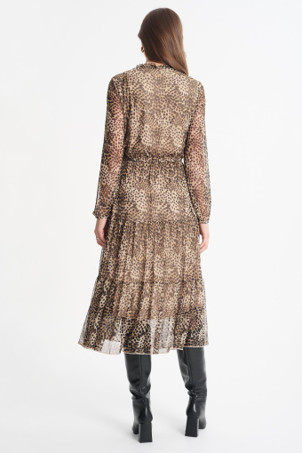 Beżowa sukienka midi ze zwierzęcym nadrukiem