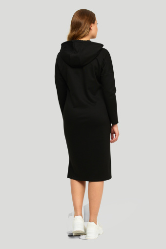 Czarna, dzianinowa sukienka z kapturem