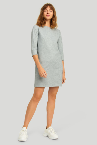 Luźna, jasnoszara sukienka z miękkiej dzianiny