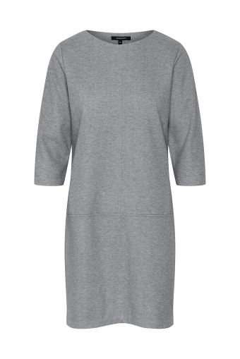 Luźna, jasnoszara sukienka z miękkiej dzianiny