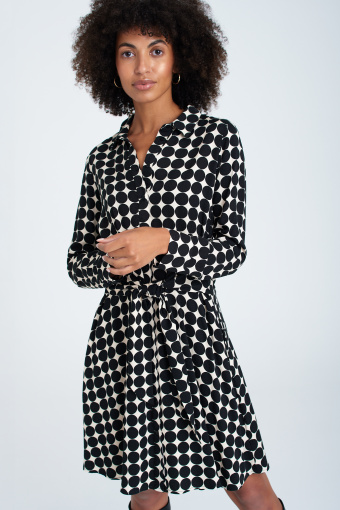 Czarna szmizjerka z wiązanym paskiem, nadruk w kropki