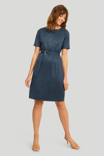 Granatowa sukienka z podkreśloną talią