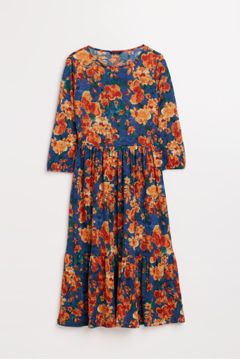 Multikolorowa sukienka z falbaną u dołu