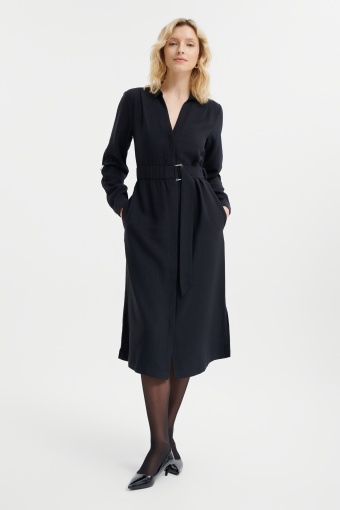 Czarna midi szmizjerka z paskiem w talii 