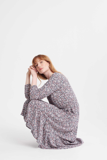 Sukienka midi w drobne kwiaty