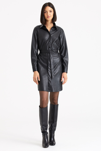 Czarna szmizjerka z ekoskóry