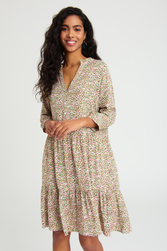 Oversize'owa sukienka z nadrukiem typu "łączka"