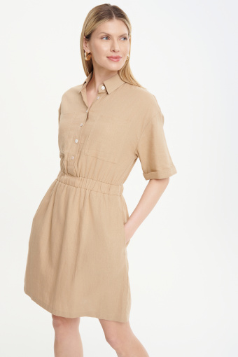 Beżowa sukienka przed kolano