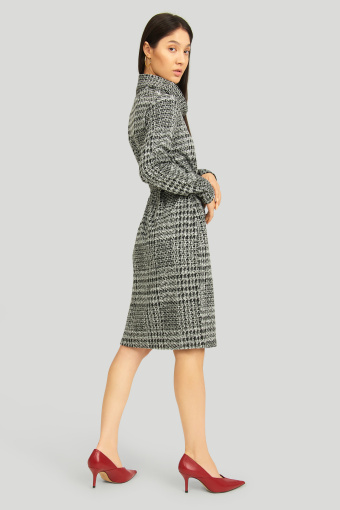 Sukienka z golfem z miękkiej dzianiny Sukienka z golfem z miękkiej dzianiny