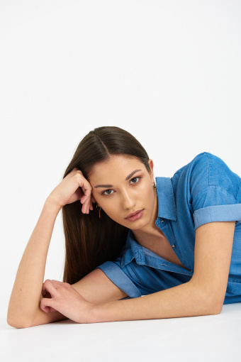 Casual'owa sukienka z lyocell'u, niebieska